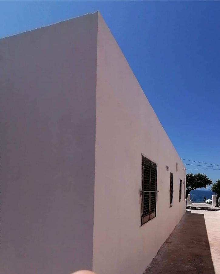 Ad Un Passo Dal Mare Villa Petrosino Buitenkant foto